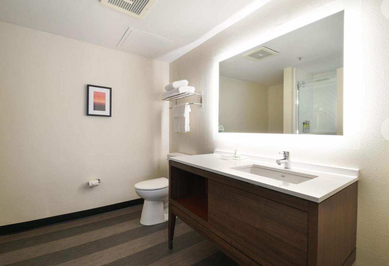 Holiday Inn Fredericksburg - Conference Center By Ihg Экстерьер фото